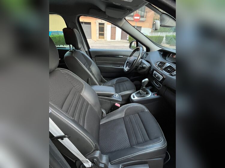 Renault Grand Scenic 1.5 dci 110cv AUTOMATICO foto 12